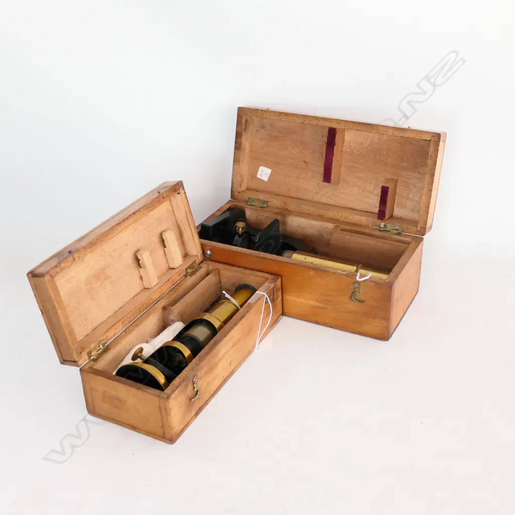 BOXED LACQUERED BRASS STUDENT'S FIELD MICROSCOPE  AND ANOTHER (2) Image 1++
